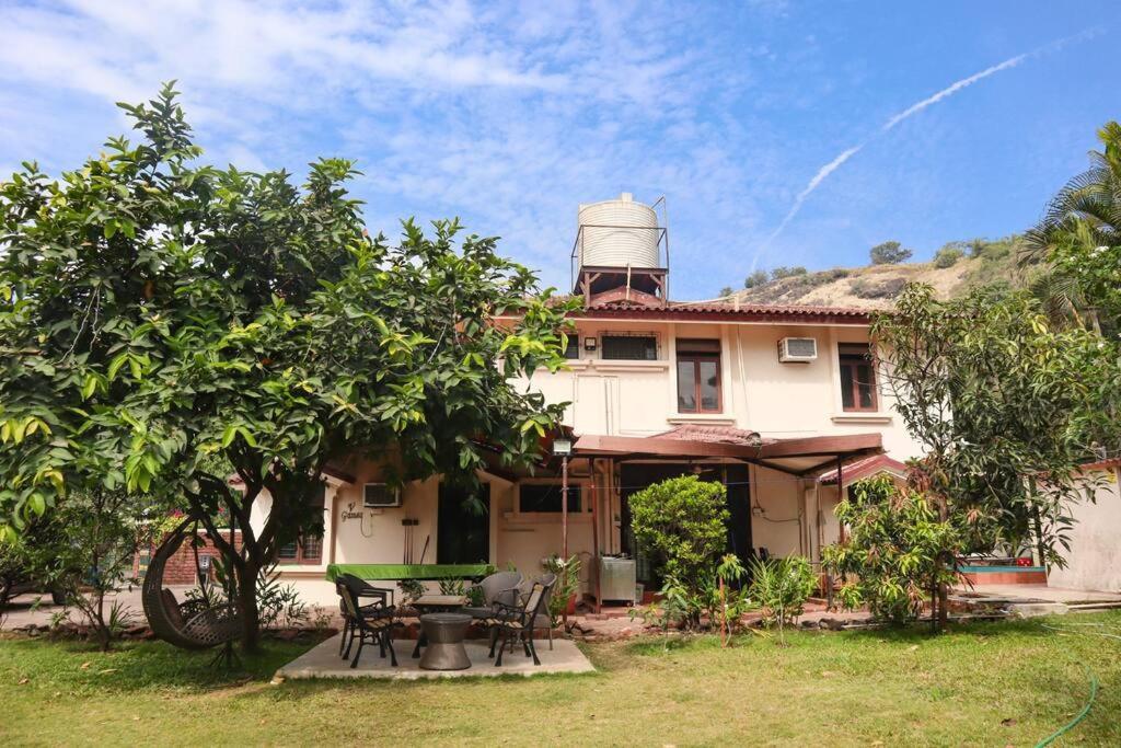 Valecha Villa Entire 4Bhkbunglow With 5000 Sq Ft Garden Lonavala Exterior photo